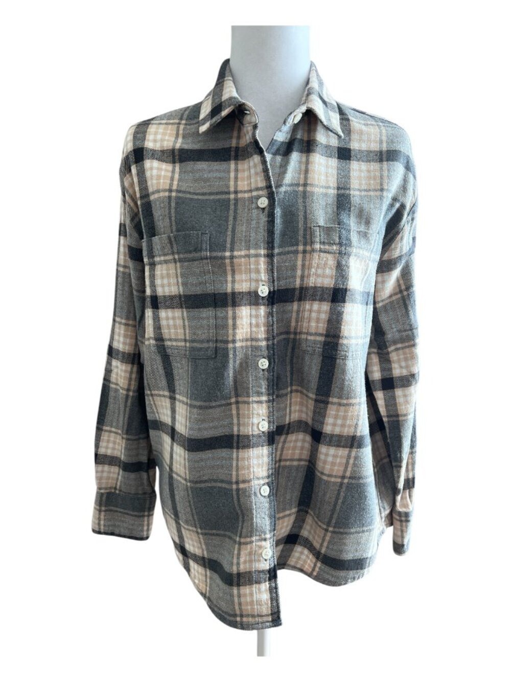 Old Navy The Boyfriend Shirt Plaid Flannel Grey Tan Black Button Up - Size Small
